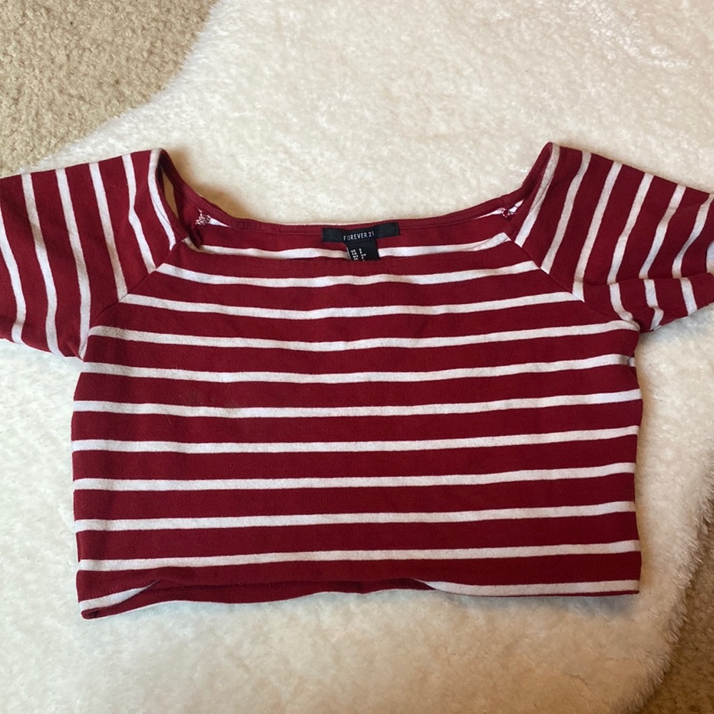 🚛 Forever 21 Crop Top